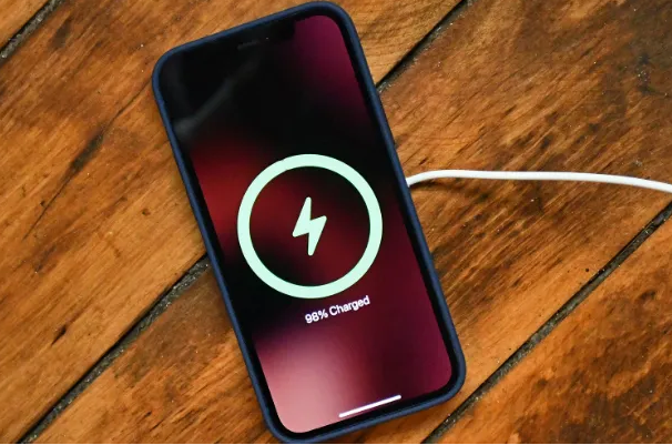 伊春苹果手机维修分享iPhone如何正确充电 